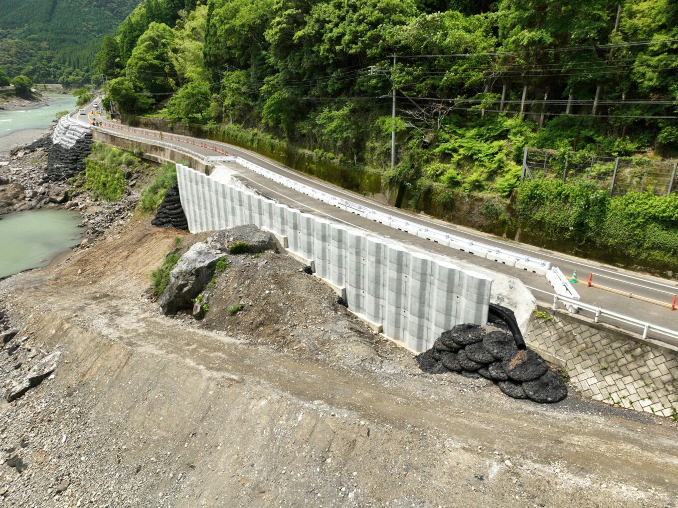 国道２１９号災害復旧川嶽地区擁壁工（その２）工事イメージ